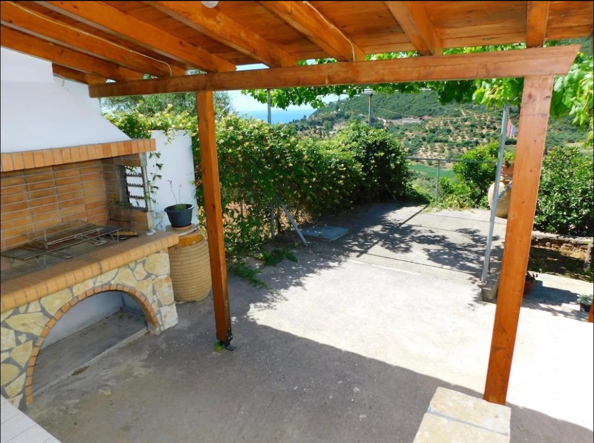 Nirvana Guest House Vasilitsion ภายนอก รูปภาพ
